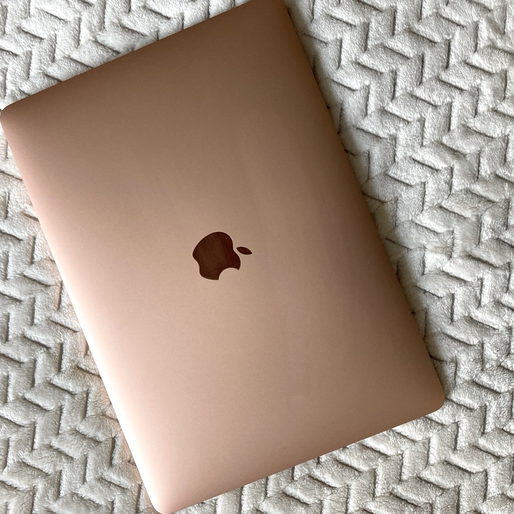 COPY - 2020 Apple Macbook Air